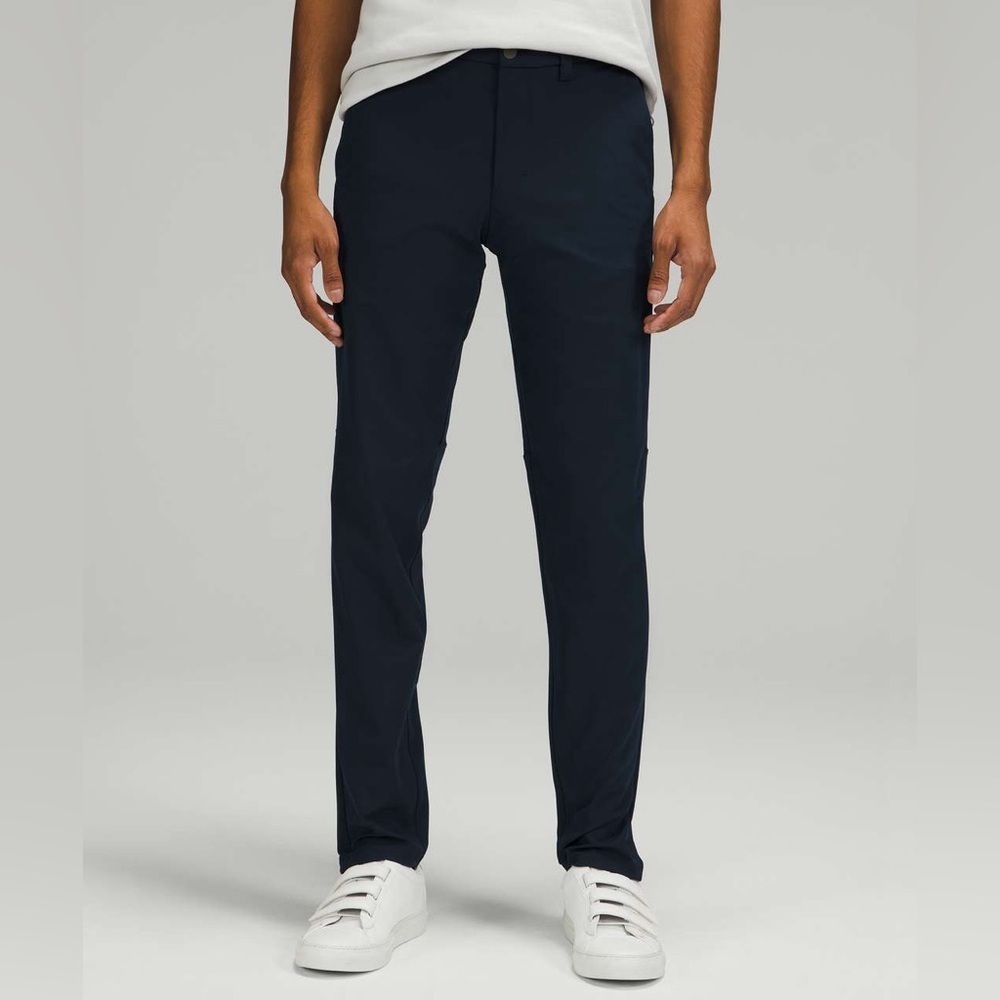Lululemon Commission Pant Slim Navy Blue Sz
32 Comfort Stretch Chino Performance